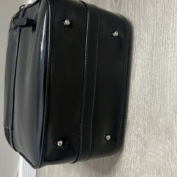 Vintage Gucci Cosmetic Bag - Picture 6 of 6